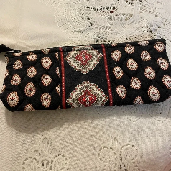 BOGO Vera Bradley wallet and cosmetic bag! Classic Black (2006)! EUC!Great set - Picture 3 of 4